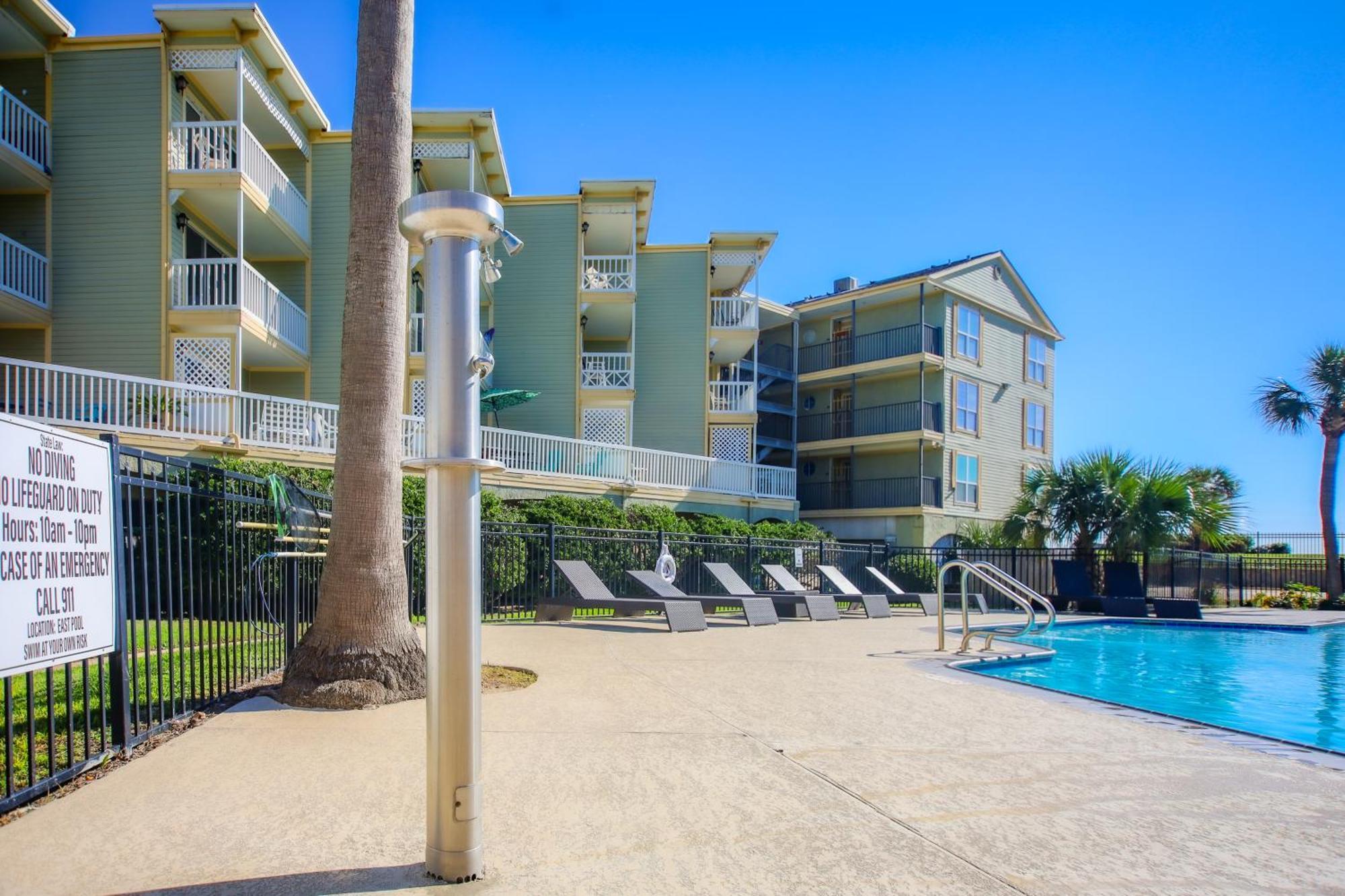 Sea-Renity Heated Pools Steps To The Beach กาลเวสตัน ภายนอก รูปภาพ