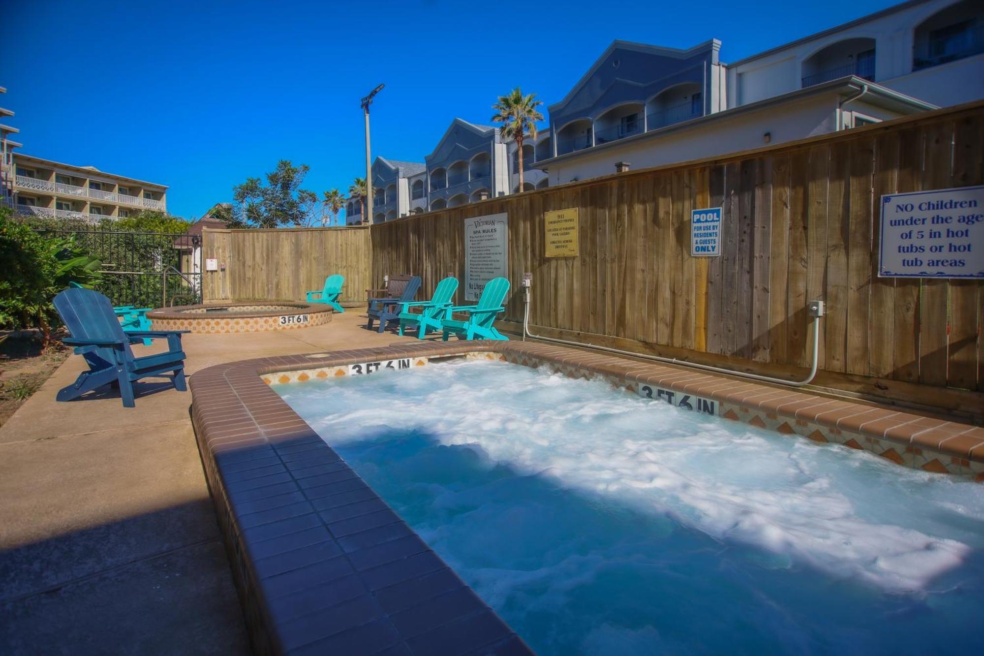 Sea-Renity Heated Pools Steps To The Beach กาลเวสตัน ภายนอก รูปภาพ